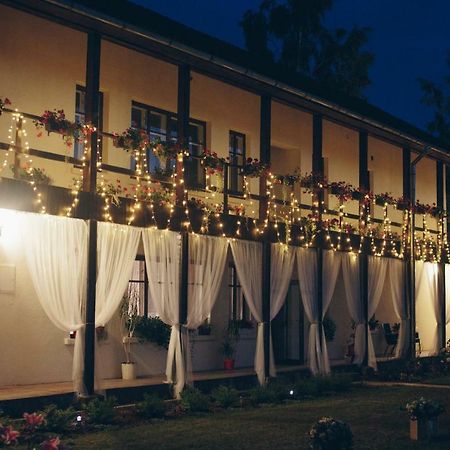 Akmens Stasti / Stone Stories Hotel Kaltene Exterior photo
