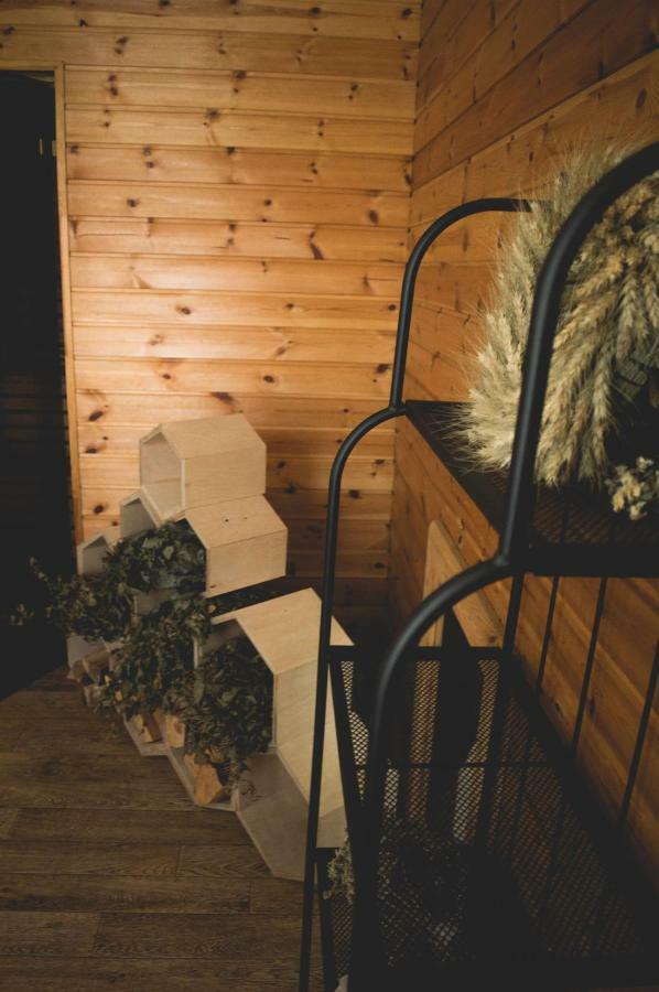 Akmens Stasti / Stone Stories Hotel Kaltene Exterior photo